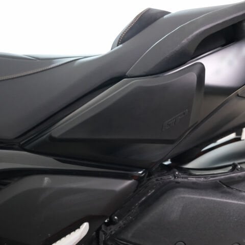 GP Kompozit Yamaha XMAX 250 2023-2026 Uyumlu Bacak ve Sele Altı Grenaj Koruma Seti Siyah