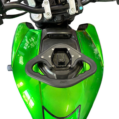 GP Kompozit Bajaj Dominar 400 2020-2026 Uyumlu Depo Üstü Artçı Tutamak Siyah