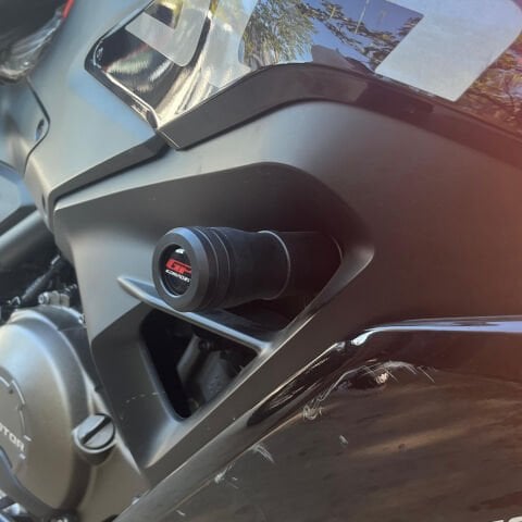 GP Kompozit RKS SRK250RR 2024 Uyumlu Motor Koruma Takozu Siyah