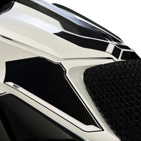 GP Kompozit Honda NC 750 X 2025-2026 Uyumlu Tank Pad Karbon-Beyaz