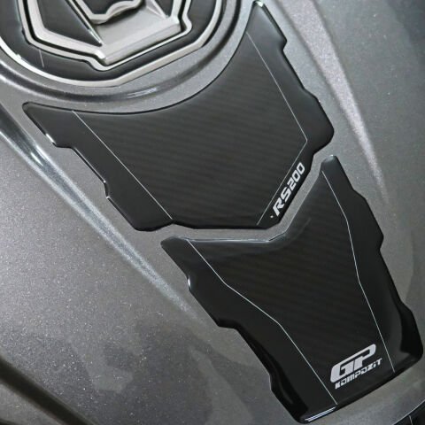 GP Kompozit Bajaj Pulsar RS 200 2015-2024 Uyumlu Tank Pad Karbon