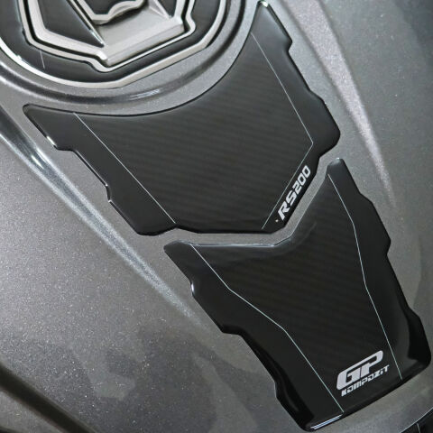 GP Kompozit Bajaj Pulsar RS 200 2015-2024 Uyumlu Tank Pad Karbon