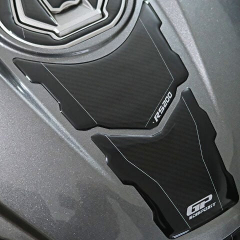 GP Kompozit Bajaj Pulsar RS 200 2015-2024 Uyumlu Tank Pad Karbon