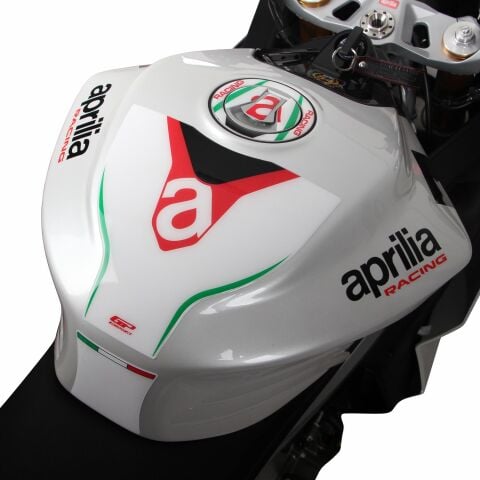 GP Kompozit Aprilia RS 660 2021-2023 Uyumlu Tank Pad Siyah