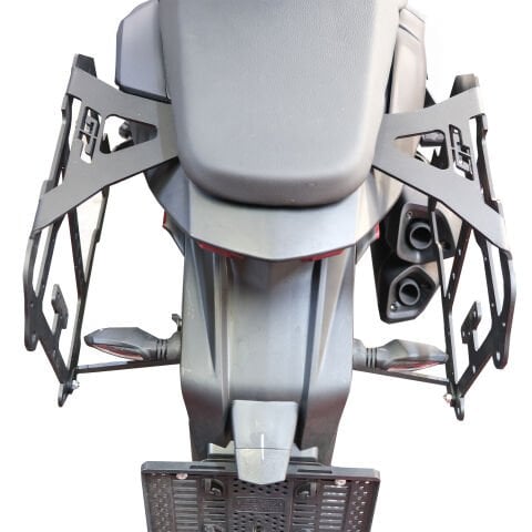 GP Kompozit Bajaj Dominar 250 / 400 2020-2026 Uyumlu Yan Çanta Demiri Siyah