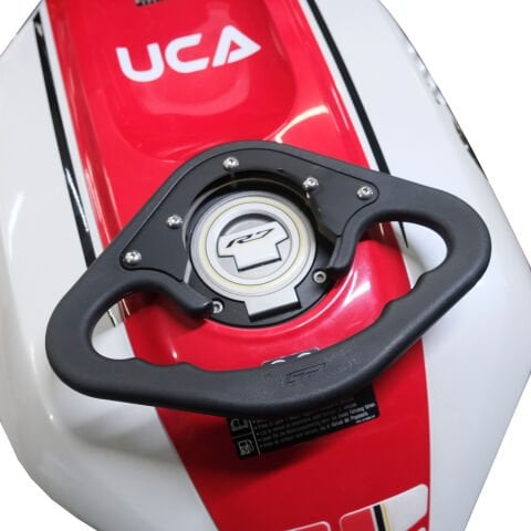 GP Kompozit Yamaha R7 2021-2024 Uyumlu Depo Üstü Artçı Tutamak Siyah