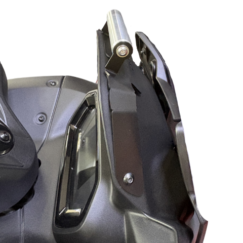 GP Kompozit Yamaha XMAX 250-400 2023-2026 Uyumlu Telefon / Navigasyon Tutucu Siyah