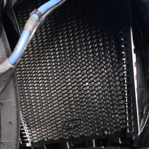 GP Kompozit BMW M 1000 RR 2021-2026 Uyumlu Radyatör Koruma Siyah