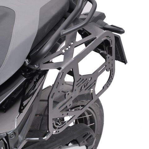 GP Kompozit Honda X-ADV 2025 Uyumlu Yan Çanta Demiri Siyah