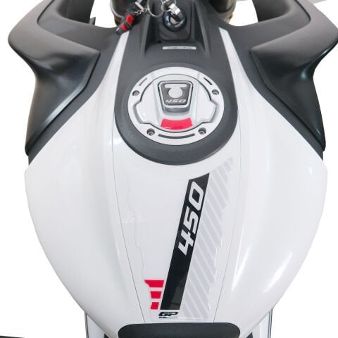GP Kompozit CF Moto 450 NK 2024-2026 Uyumlu Tank Pad Beyaz