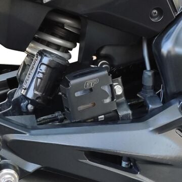 GP Kompozit Bajaj Dominar 250 / 400 2017-2024 Uyumlu Fren Rezervuarı Koruma Kapağı Siyah