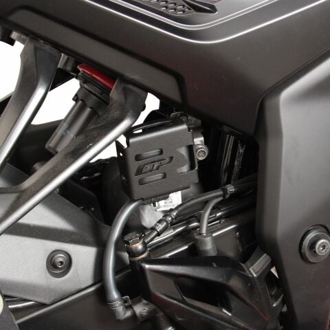 GP Kompozit Bajaj Pulsar F 250 2022-2026 Uyumlu Fren Rezervuarı Koruma Kapağı Siyah