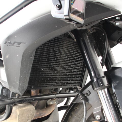 GP Kompozit Honda NT 1100 2022-2025 Uyumlu Radyatör Koruma Siyah