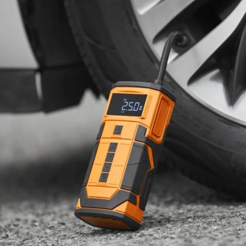 GP Kompozit LTK002 4in1 150 PSI 8000 mAh Akü Takviyeli Taşınabilir Şarjlı Hava Pompası