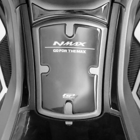 GP Kompozit Yamaha NMAX 125 / 155 2025-2026 Uyumlu Tank Pad Gri
