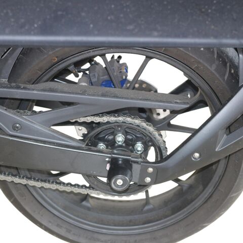 GP Kompozit Honda CB125 R / CB250 R 2017-2024 Uyumlu Aks Koruma Takozu Siyah